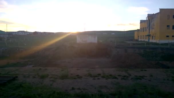 Vue depuis le train transsibérien à Oulan-Bator, Mongolie — Video