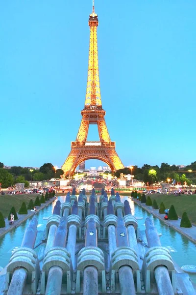 O belo pôr do sol na Torre Eiffel — Fotografia de Stock