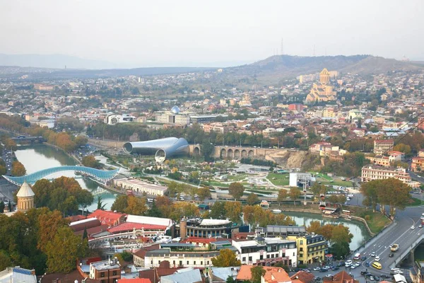 La vista panorámica de Tiflis es la capital de Georgia — Foto de Stock