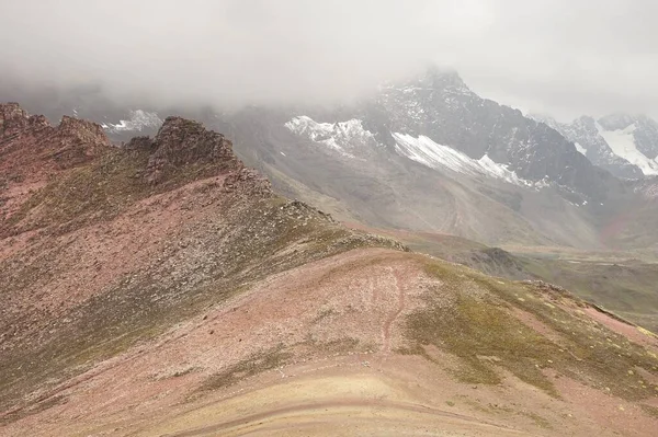 Ουράνιο Τόξο Είναι Ένα Βουνό Στο Περού Υψόμετρο 200 Μέτρα — Φωτογραφία Αρχείου