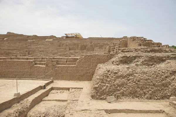 Huaca Pucllana Una Gran Pirámide Adobe Arcilla Ubicada Distrito Miraflores — Foto de Stock