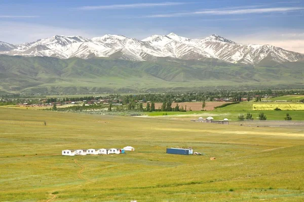 Bela Paisagem Com Montanhas Tian Shan Naryn Quirguistão — Fotografia de Stock