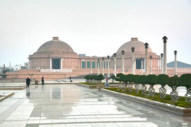 Ambedkar Memorial Park halka açık bir parktır ve Lucknow, uttar pradesh, Hindistan 'da bir anıttır..