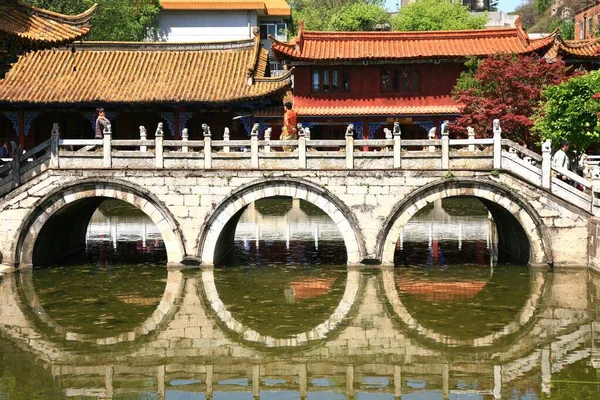 中国昆明2018年3月31日中国雲南省昆明の歴史を持つYuantong寺 — ストック写真