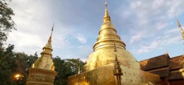 Chiang Mai Tayland 'daki Wat Faz Tapınağında gün batımı