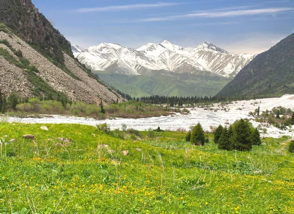 Národní Park Ala Archa Pohoří Tian Shan Biškeku Kyrgyzstánu — Stock fotografie