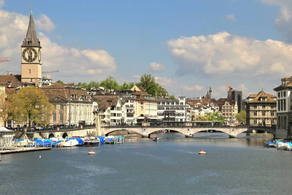 Die Limmat Ist Ein Fluss Der Ausfluss Des Zürichsees Der — Stockfoto