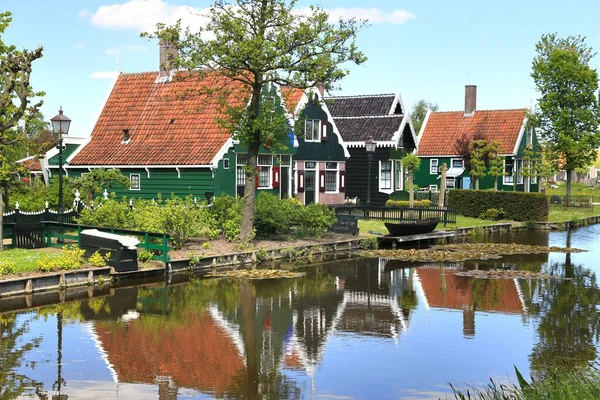 Zaanse Schans Είναι Ένα Από Δημοφιλή Τουριστικά Αξιοθέατα Της Ολλανδίας — Φωτογραφία Αρχείου