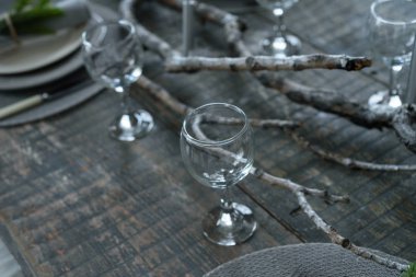 Doğal ahşap tablosu tablo ayarı