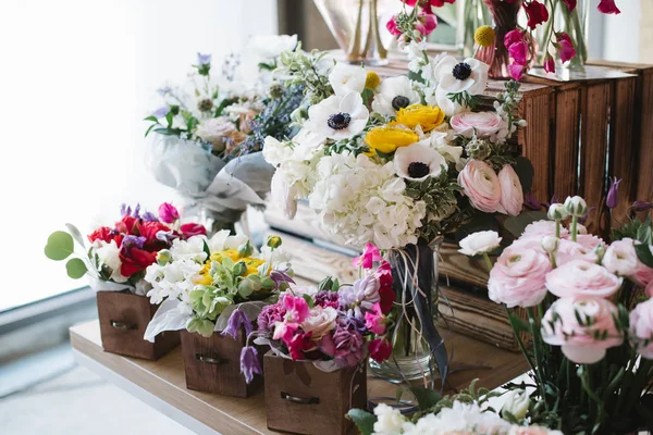 Grande Número Flores Diferentes Mercado Flores — Fotografia de Stock