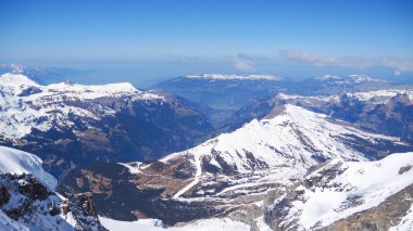 Panoramik snow mountain view adlı Jungfrau