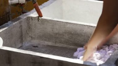 El yıkama açık Çamaşırhane elbiseleri