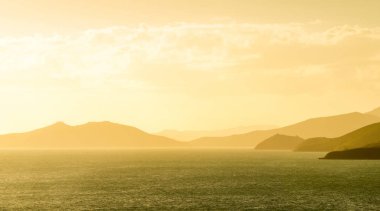Noumea kıyı şeridi günbatımı