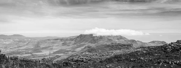 Panorama da Table Mountain Bianco e nero — Foto Stock