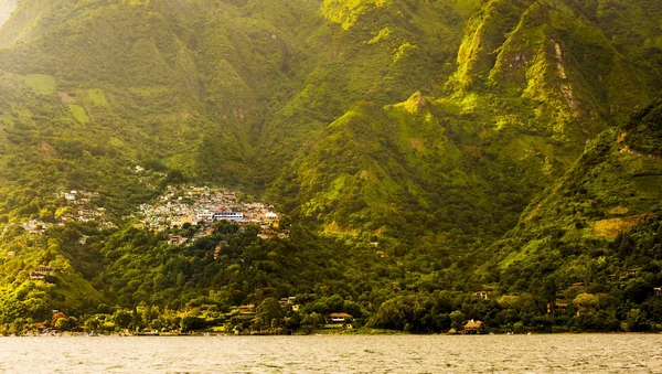 Lake Atilan Village — Stockfoto