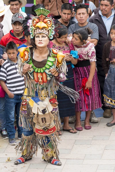 Tradiční tanec na veletrhu v Guatemale — Stock fotografie