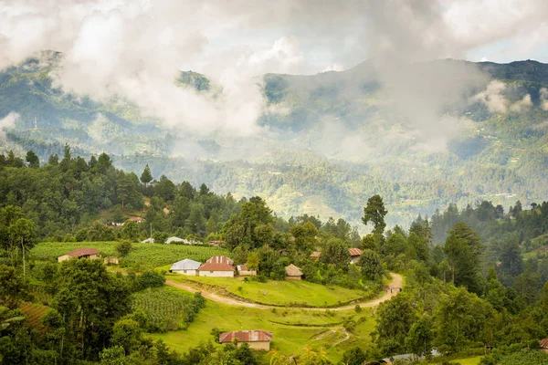 Guatemala landskap lantlig by — Stockfoto