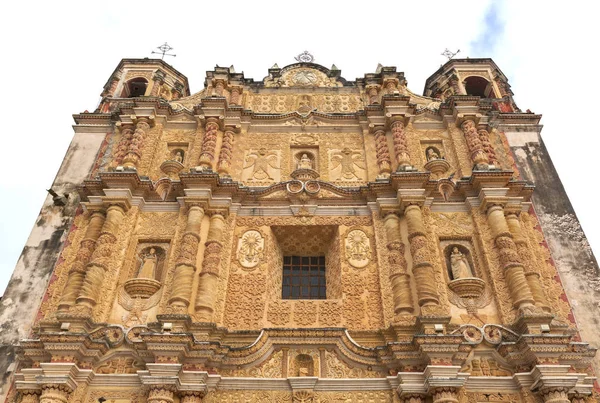 Церковь Святого Доминго в Сан-Кристобаль-Мексико — стоковое фото