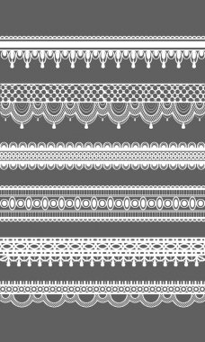 Dantel sınırları. Vektör sorunsuz dantel modelleri. Vektör çizim. Dikişsiz örgü kenarlık kümesi. Gri arka plan üzerinde izole altı beyaz dantel şeritler.