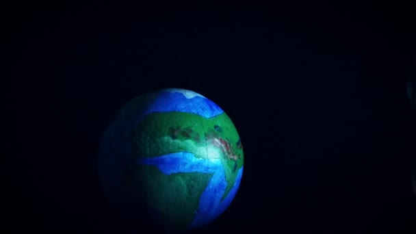 4 k Earth Globe handgemaakte Model spinnen — Stockvideo