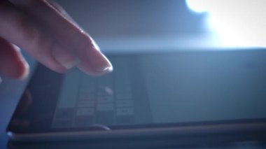 4 k cihaz Close-up Internet Tablet arama parmak