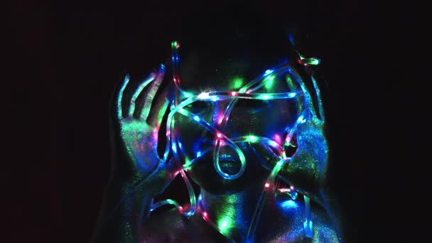 4k Studio Shot of a Golden Glittery Body Woman Posing with Lights — Stock Video