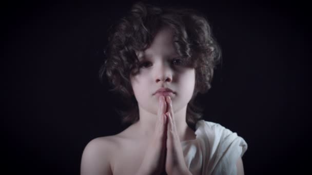 4k Religious Portrait of Young Jesus Praying — Stock Video