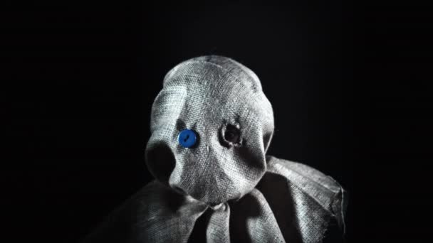 Пугало с мешковатой маской — стоковое видео