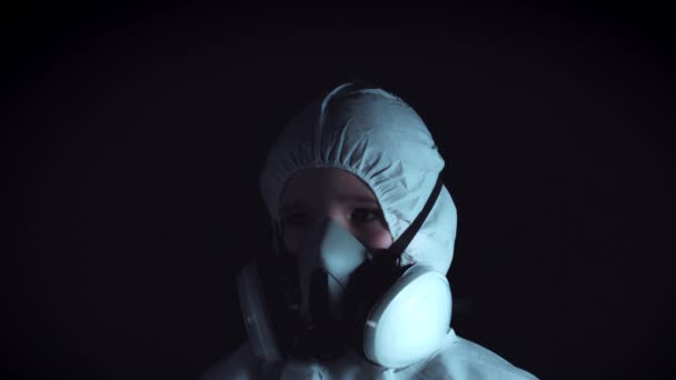 Child in Respirator Mask — Stock Video