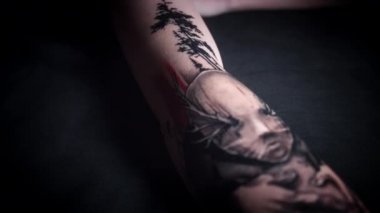 İngiltere'de dövme profesyonel ana işleri