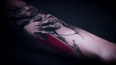 İngiltere'de dövme profesyonel ana işleri