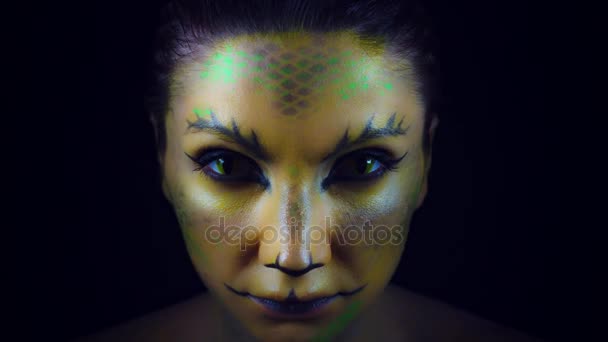 Portrait Woman Serpent Makeup Horror Movies — Stock Video