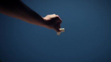 Topluca spinner stres giderici olarak pazarlanan bir oyuncak olduğunu. Bir yatak çok loblu bir düz yapı metal ya da plastik yapılan ortasına oluşur.