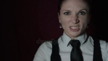 Beyaz oyuncu gerçekleştirme.