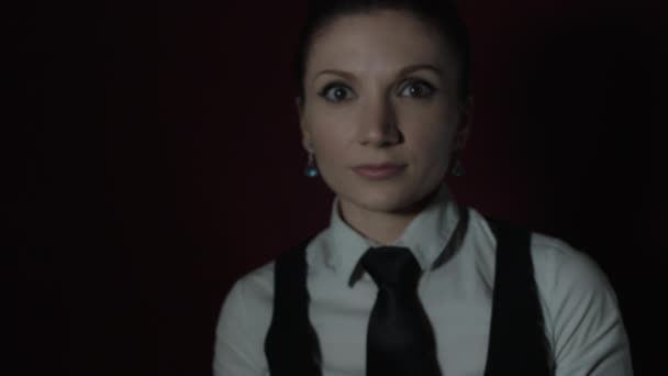 Kaukázusi színésznő teljesítő. — Stock videók