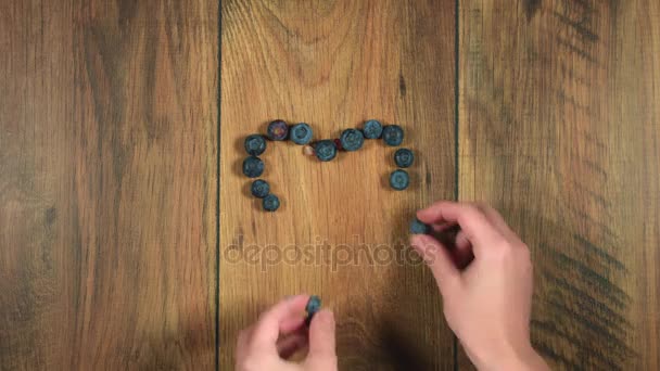 Le concept et le design ont été créés par moi 