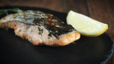 Taze balık ve deniz ürünleri.