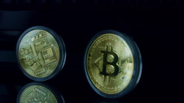 Cryptocurrency, bitcoins és bitcoin pénztárca — Stock videók