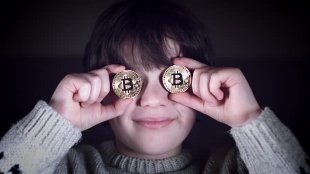 Bitcoin, cryptocurrency, portemonnee — Stockvideo