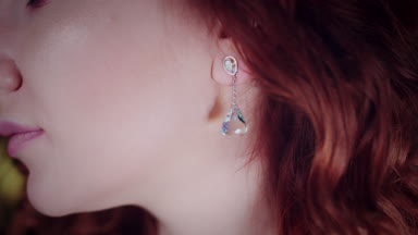 Kafkas Kadın kılığında