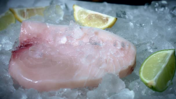 Pescado fresco y mariscos — Vídeos de Stock