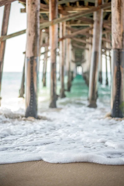 Esqueletos del muelle —  Fotos de Stock