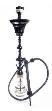 Uzun boylu siyah nargile boru