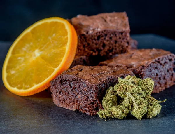 Brownies s HHC květy
