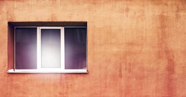 Duvardaki pencere