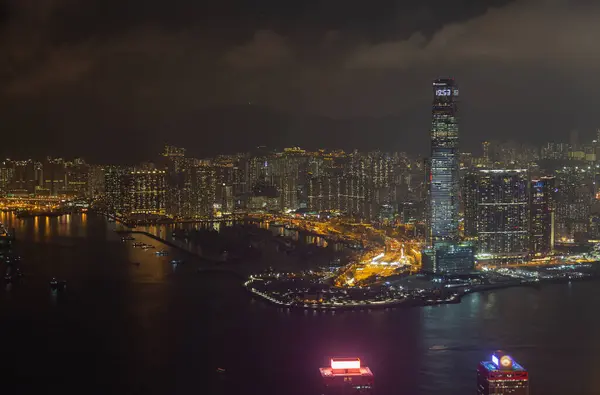 Cityscape arranha-céus do distrito de Hong Kong Yau Tsim Mong — Fotografia de Stock