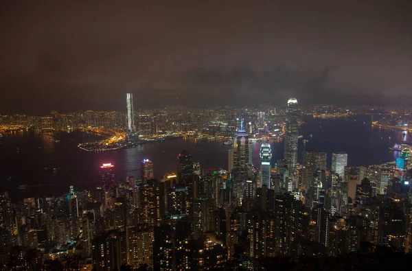 Cityscape Hong Kong Yau Tsim Mong arranha-céu piscando — Fotografia de Stock