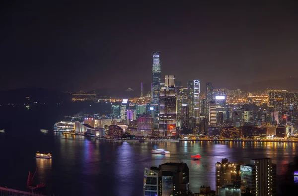 Cityscape Distritos de Hong Kong com iluminação colorida — Fotografia de Stock