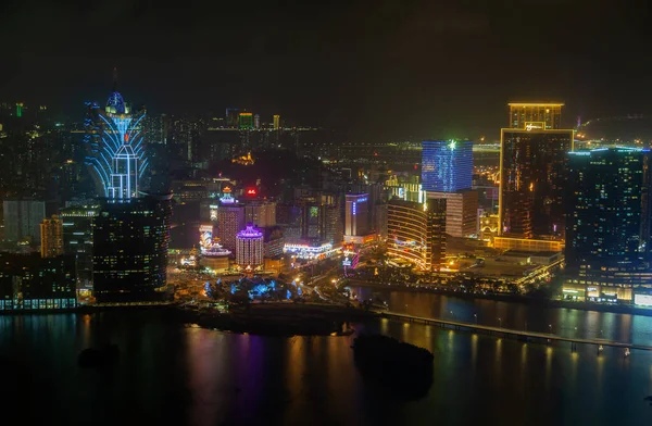 Macao med katedralen speglas i vatten i Kina — Stockfoto