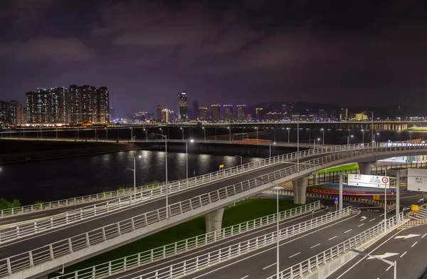 Гонконгский мост Чжухай-Макао в китайском порту Хэйхэ — стоковое фото